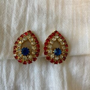 Red Clear and Blue Rhinestones Teardrop Shaped Vintage Clip on Earrings‎